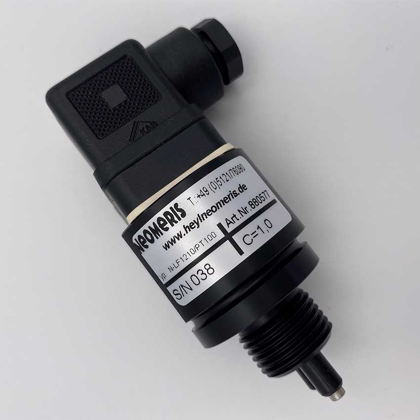 N-LF1210 conductivity measuring cell C=1.0 with PT100 1/2 inch screw-in cell and solenoid valve connector